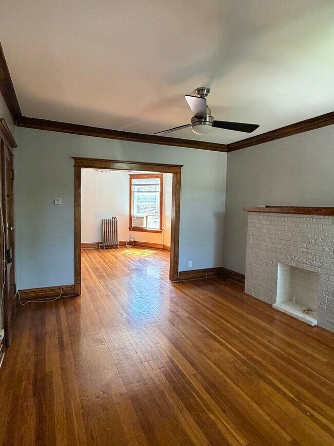 Foto del edificio - 4847 N Claremont Ave