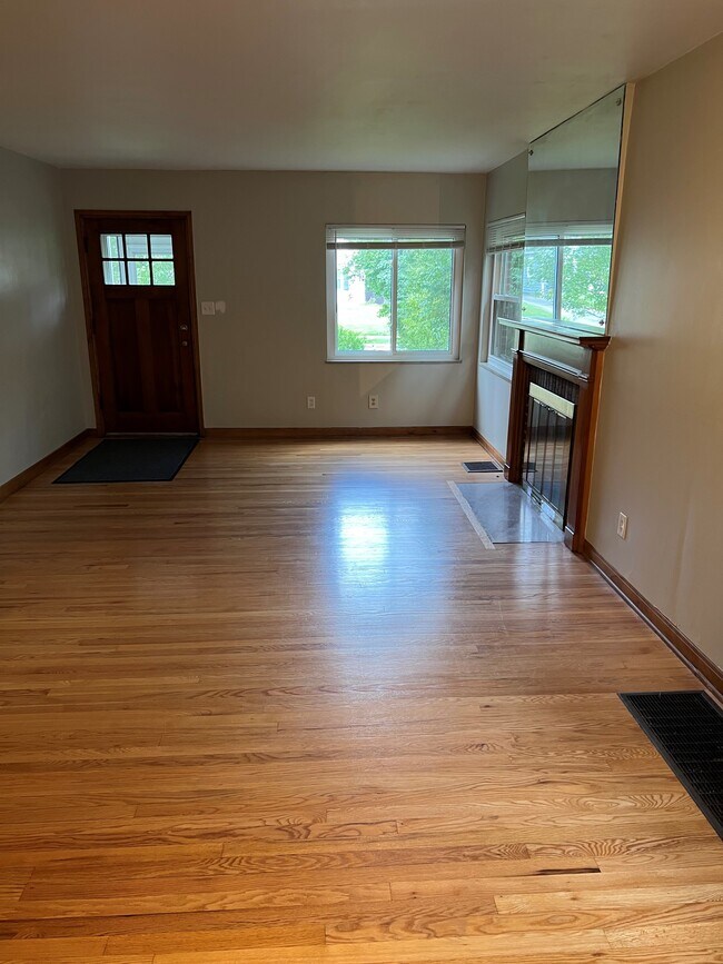 533 E Beechwold Blvd, Columbus, OH 43214 House Rental in Columbus, OH