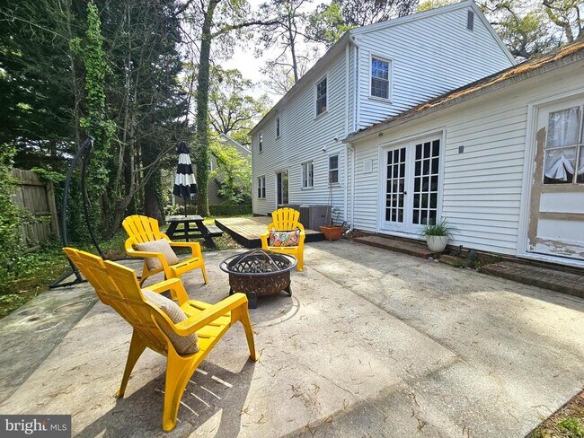 Foto del edificio - 1501 Woodland Rd