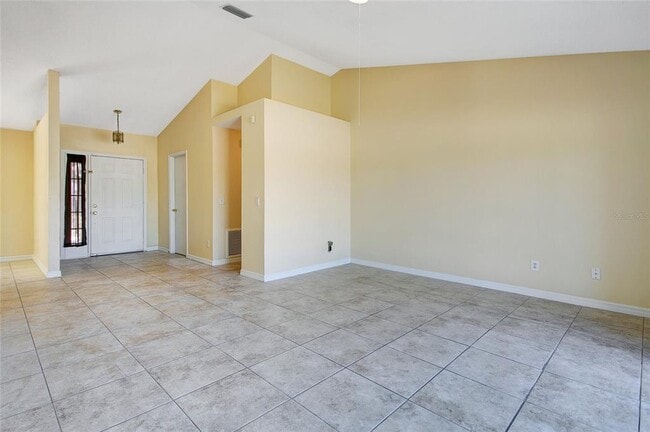 Foto del edificio - 7625 Telford Ct