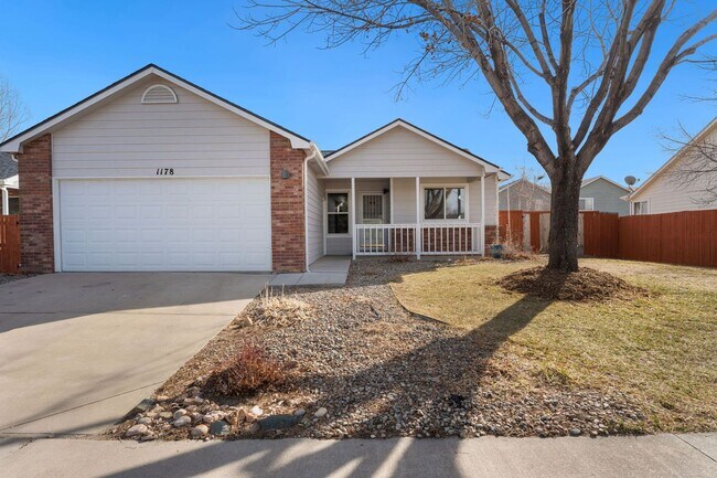 Building Photo - Updated 3-Bed 2-Bath Home with Spacious Yard