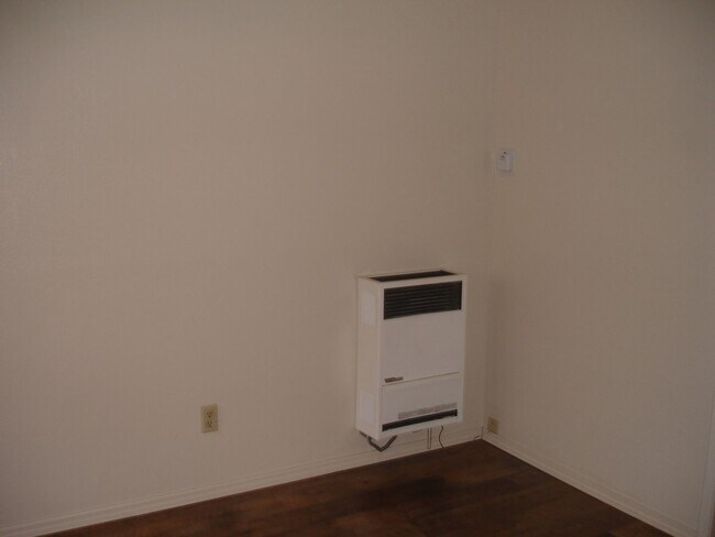 Building Photo - 5773 Stratton Lane