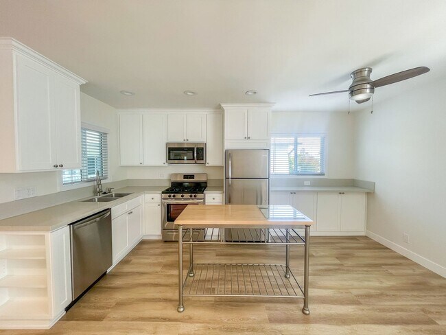 Foto del interior - 1250 Manhattan Beach Blvd