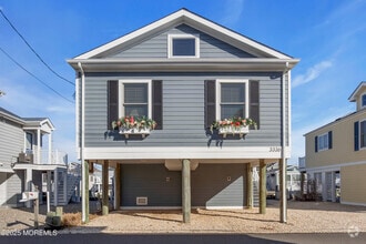 Building Photo - 3336 Teal Ln