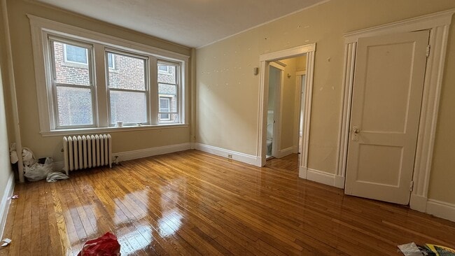 Building Photo - 220 - 236 Kelton St