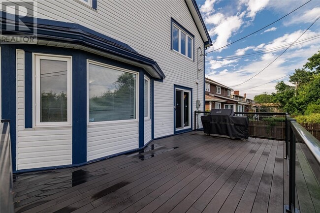 Building Photo - 33 Mountbatten Dr