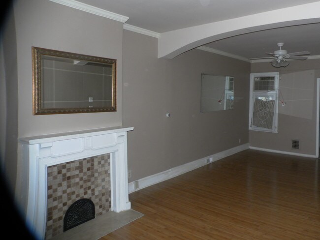 Building Photo - 2260 N Cleveland St