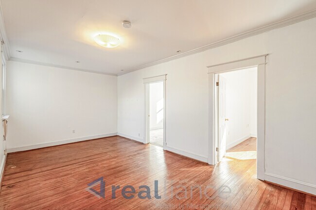 Foto del edificio - 1020 Fairmont St NW