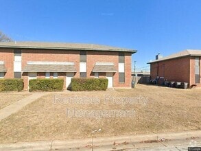 Building Photo - 3720 Cibolo Dr