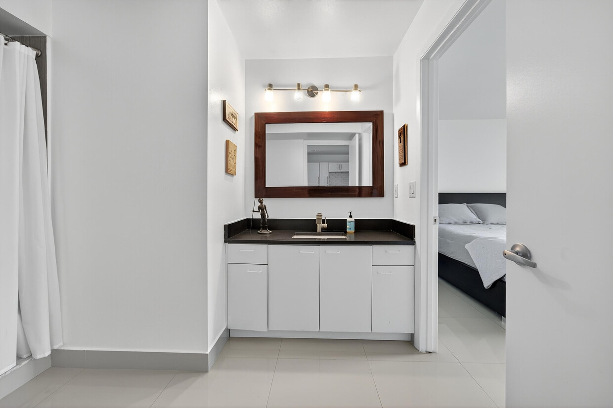 4807 Via Palm Lakes Via Unit 1501, West Palm Beach, FL 33417