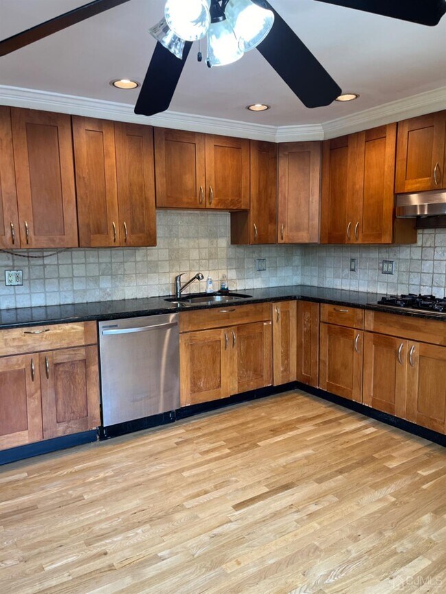 Foto del edificio - 3601 N Oaks Blvd