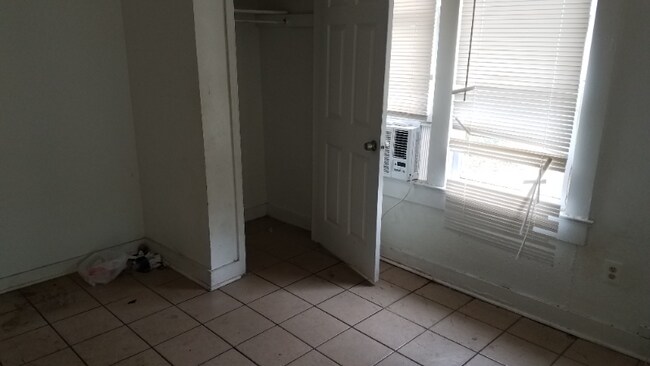 Foto del edificio - 8124 N Brooks St