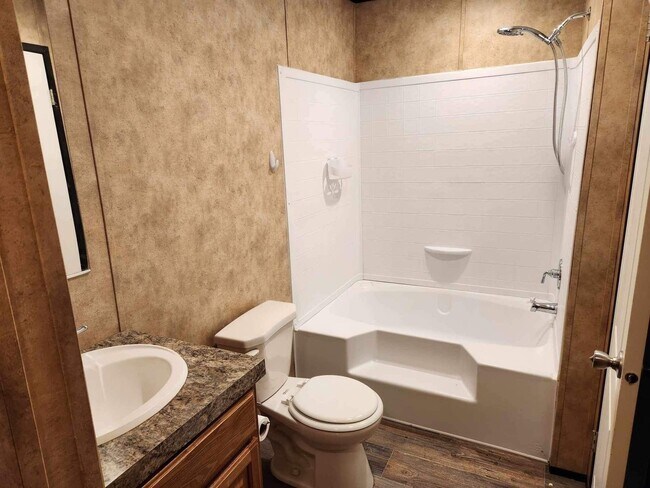 Foto del edificio - Beautiful 3 bed 2 bath