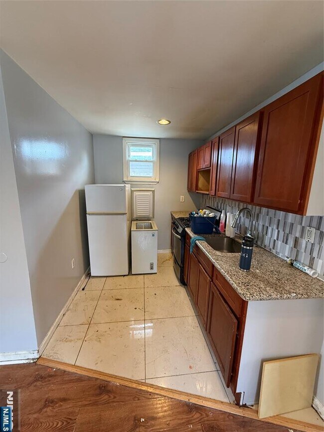 Foto del edificio - 220 S Burnet St