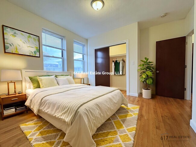 Foto del edificio - 172 N Beacon St