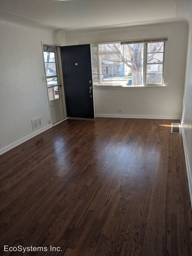 Building Photo - 4382-4386 S Fox St