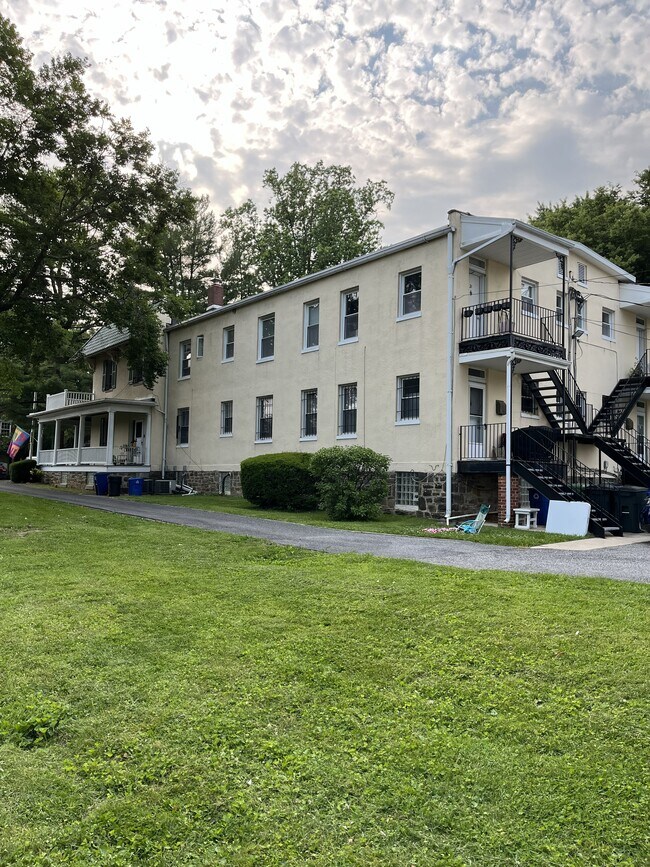 Foto del edificio - 4101 Roland Ave