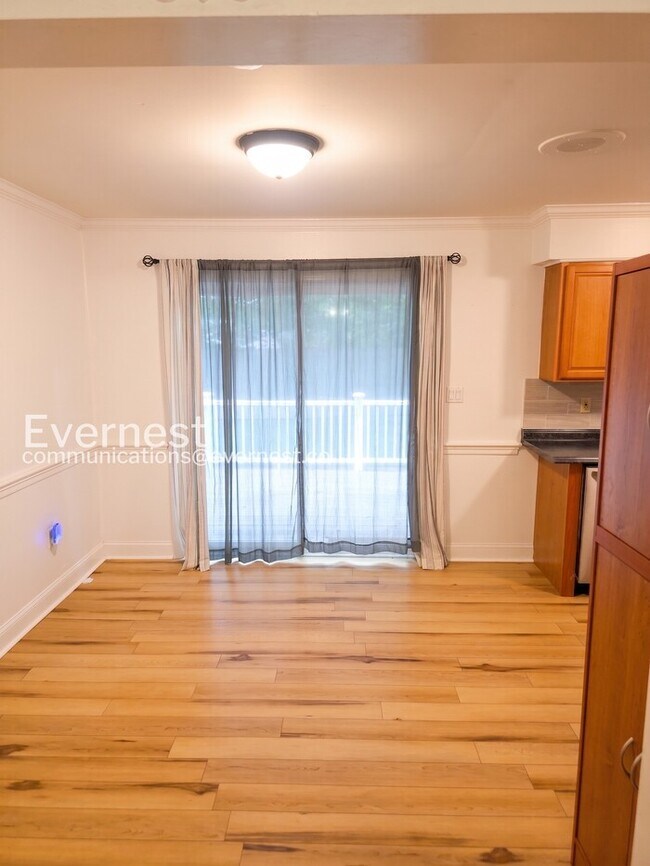 Foto del edificio - 12409 Salient Ln