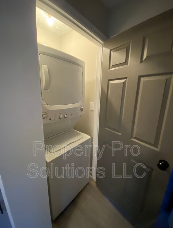 Building Photo - 29 Liberty St