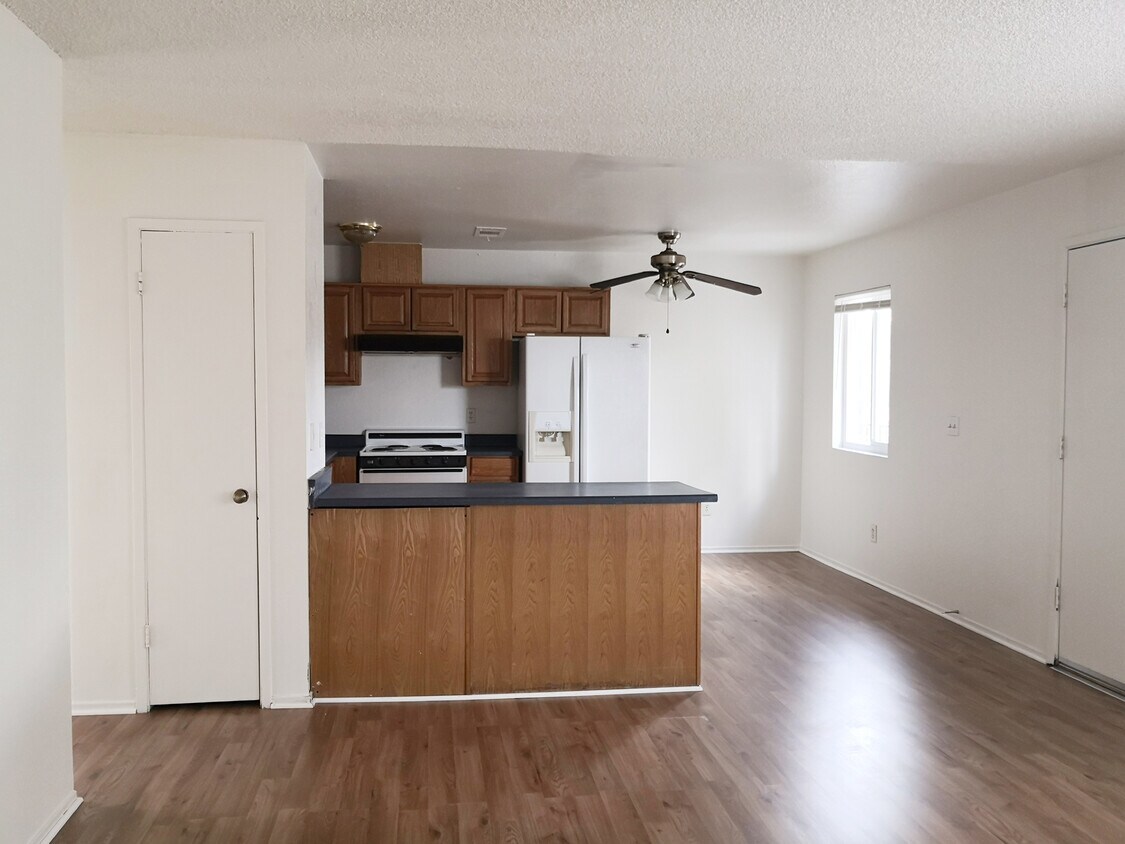 Primary Photo - 2301 Pearson Ct