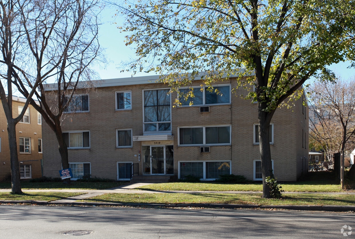 Primary Photo - 3710 Minnehaha Ave