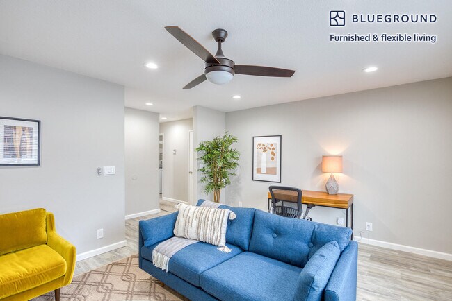 Building Photo - 295 Fanyon St