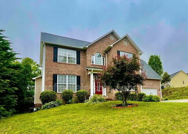 Building Photo - 51 Yorktown Cir