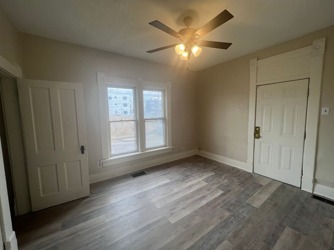 1646 Briarwood Ave, Columbus, OH 43211 House Rental in Columbus, OH