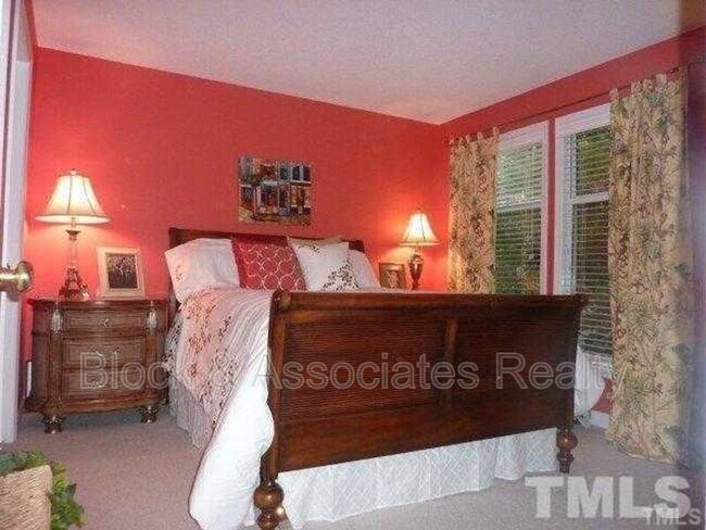Foto del edificio - 1210 Westview Ln