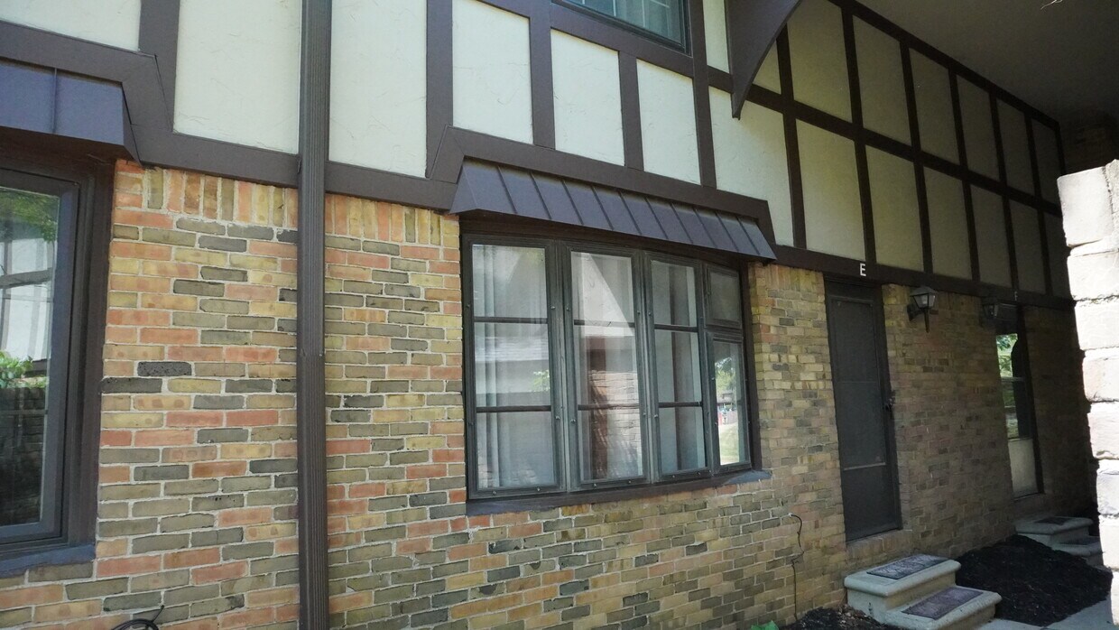 666 Providence Ave Unit E, Columbus, OH 43214 Condo for Rent in Columbus, OH