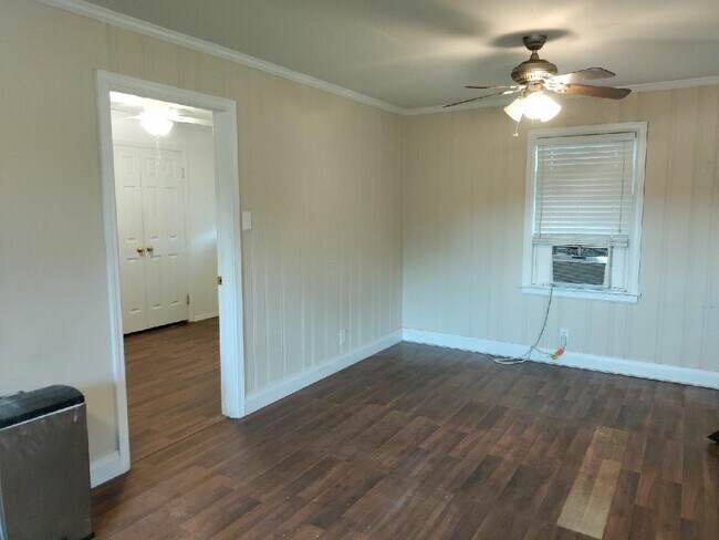 Kitchen to multi-purpose laundry room - 1520 Hannon Rd
