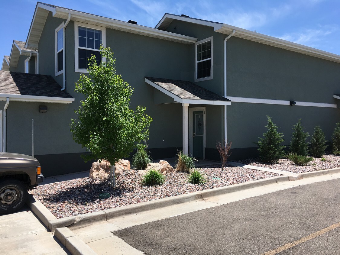 1412 S 17th St, Laramie, WY 82070 Condo for Rent in Laramie, WY