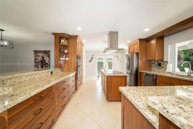 Foto del edificio - 9796 NW 19th St