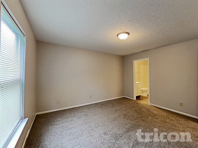 Foto del edificio - 773 Fern St