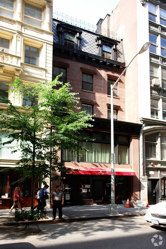 Primary Photo - 46 W 22nd St