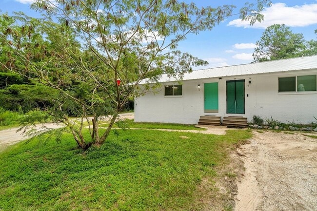 Foto del edificio - 248 Four Mile Rd