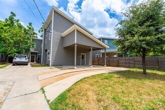 Building Photo - 1003 Valdez St