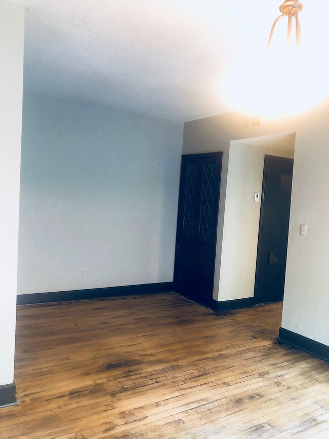 Building Photo - 4042 Campbell St