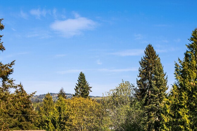 Foto del edificio - Traditional 5-bedroom 3.25 bath Mercer Island