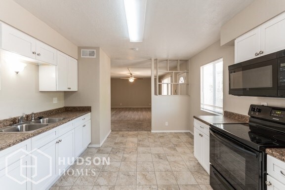 Building Photo - NOW AVAILABLE! 2808 San Marcial, Albuquerq...