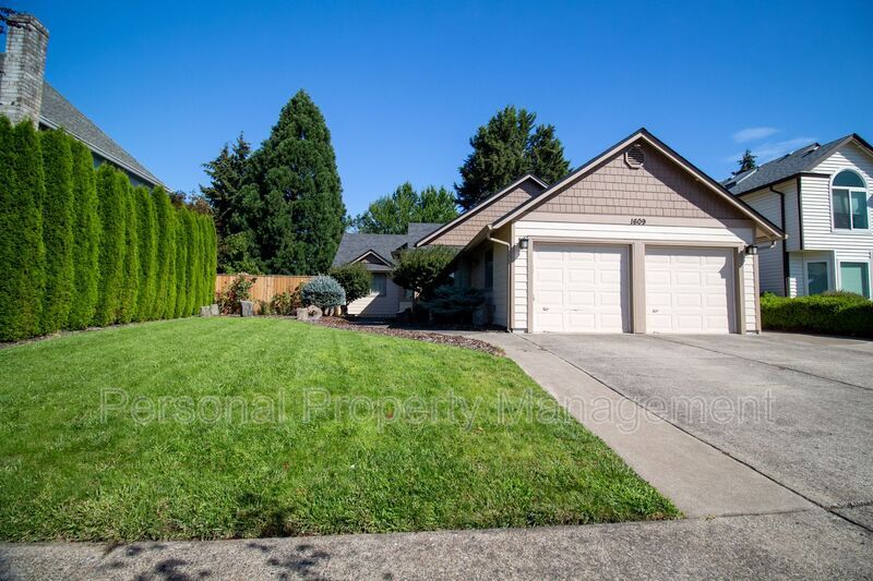 Primary Photo - 1609 SE 158th Ave