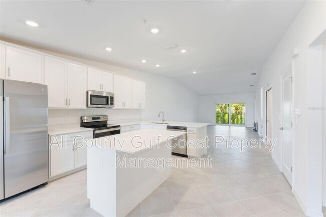 Building Photo - 12550 Galapagos Ct