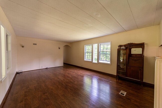 Foto del edificio - 368 N Rd