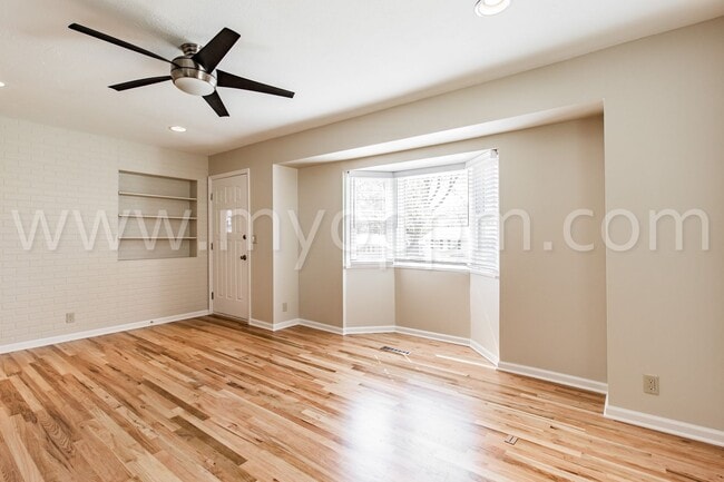 Building Photo - Pristine 4 Bedroom / 2 Bathroom Home | Wes...