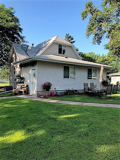 Building Photo - 6511 Cedar St