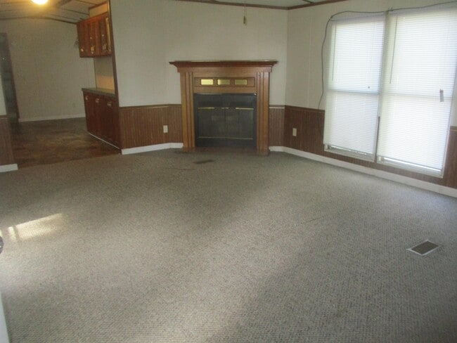 Building Photo - 40 Yoakum Cir