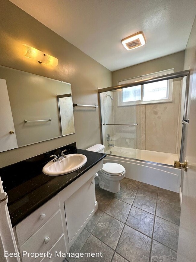 Building Photo - 3 br, 2 bath House - 4792 Mowry Ave.