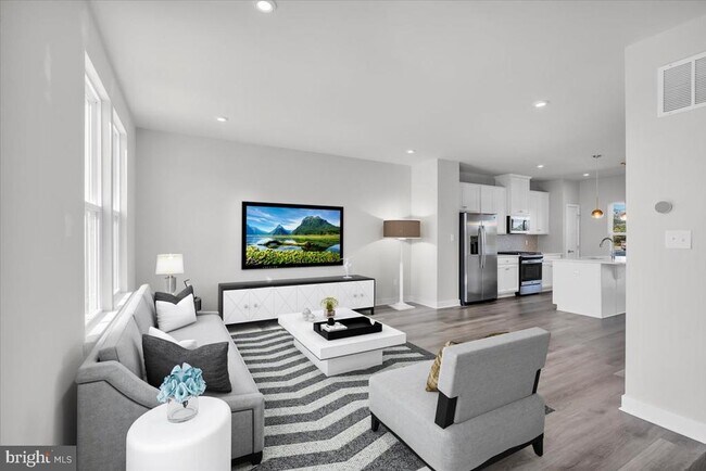 Foto del edificio - 86 Hamilton Ct