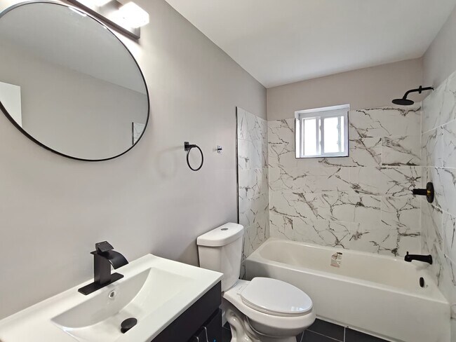 Foto del edificio - 308 Main St