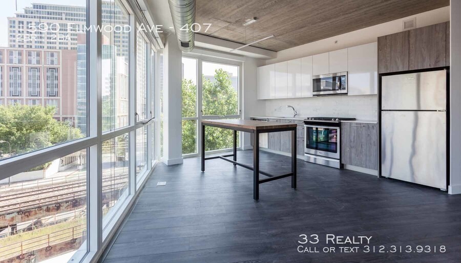 Foto principal - Centrum Evanston - Luxury 2 Bedroom 2 Bath